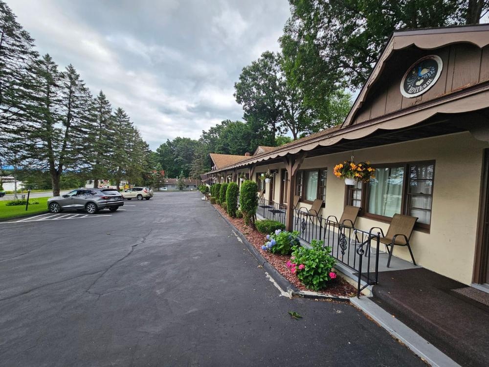 Alpenhaus Motel Image 10