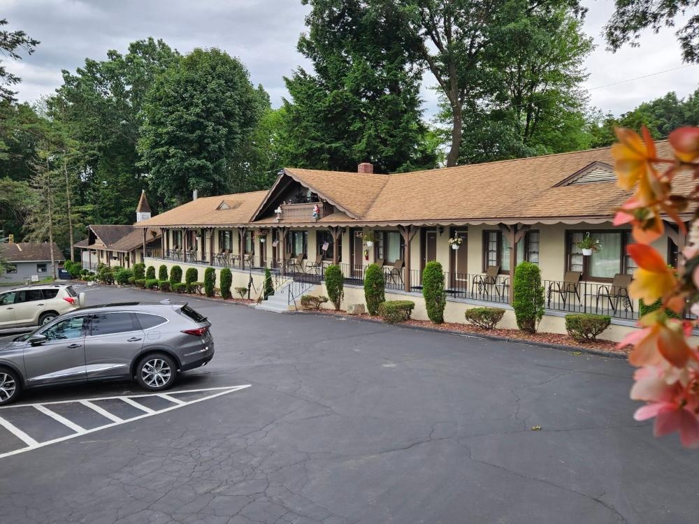Alpenhaus Motel Image 12